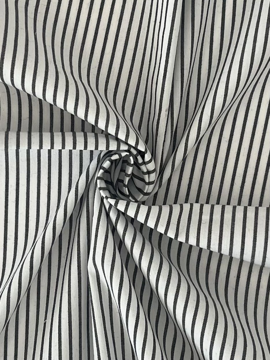 19415 WHITE/BLACK BLACK POPLIN PRINTS STRIPES WOVEN