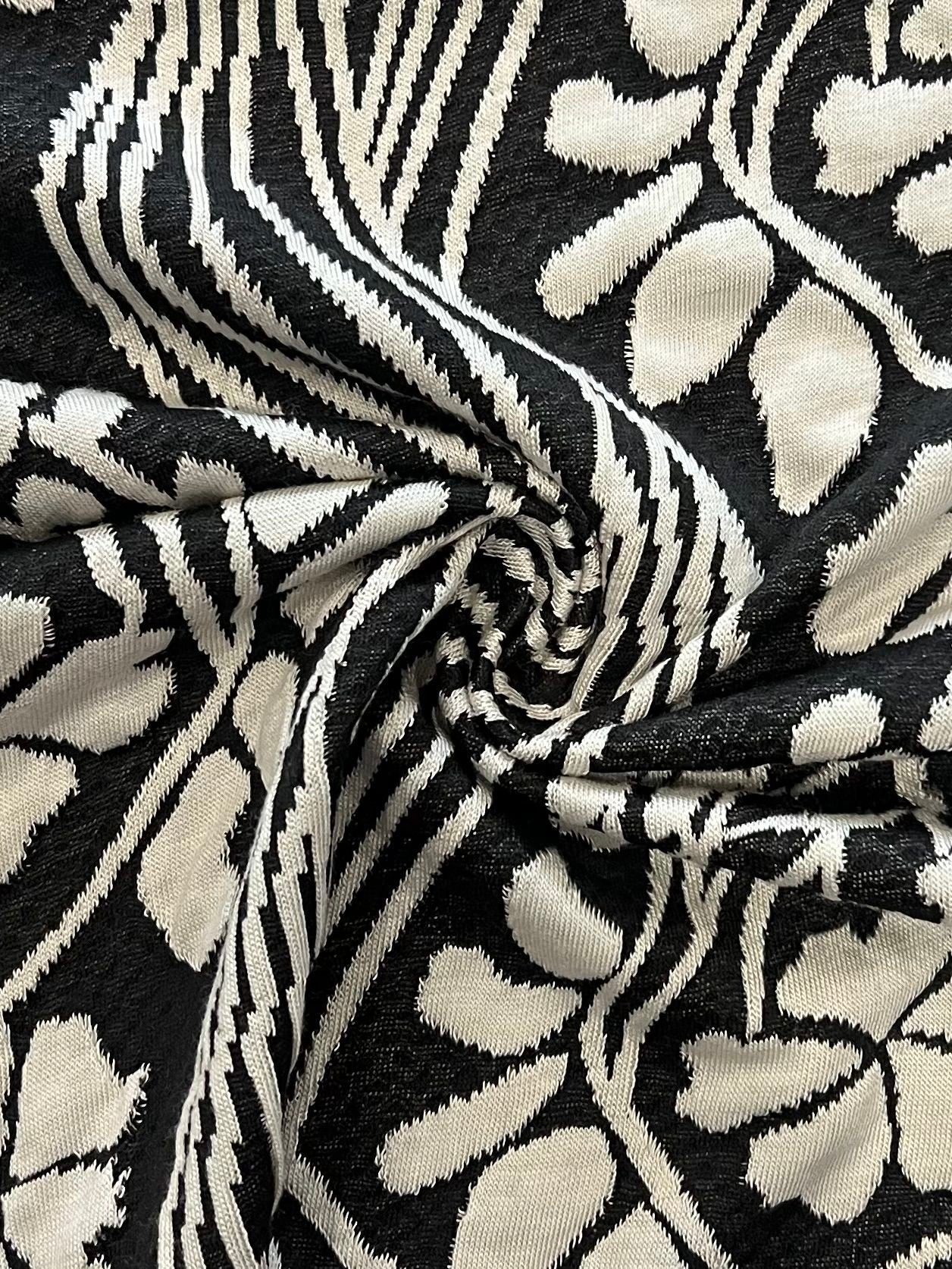 17042 BLACK/NATURAL BLACK DOUBLE KNITS JACQUARD/NOVELTY PRINTS