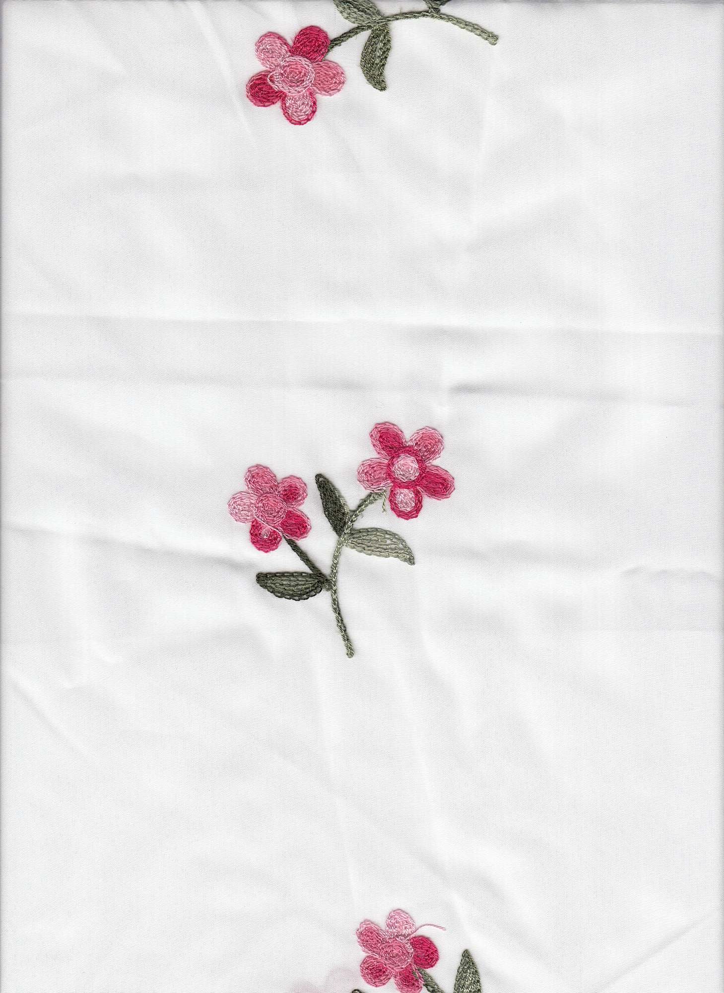 19441 WHITE GROUND EMBROIDERY PRINTS TEXTURED WHITE WOVEN