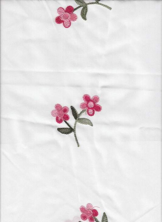 19441 WHITE GROUND EMBROIDERY PRINTS TEXTURED WHITE WOVEN